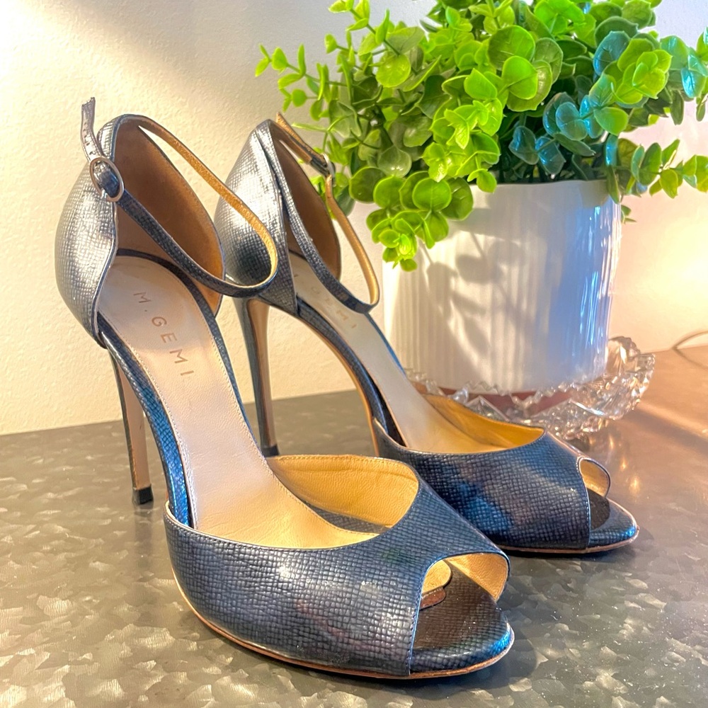 M. Gemi Blue Heels Elegant Design